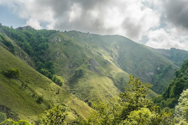 Découvrez les Trésors du Terroir Français et Leurs Lieux Secrets